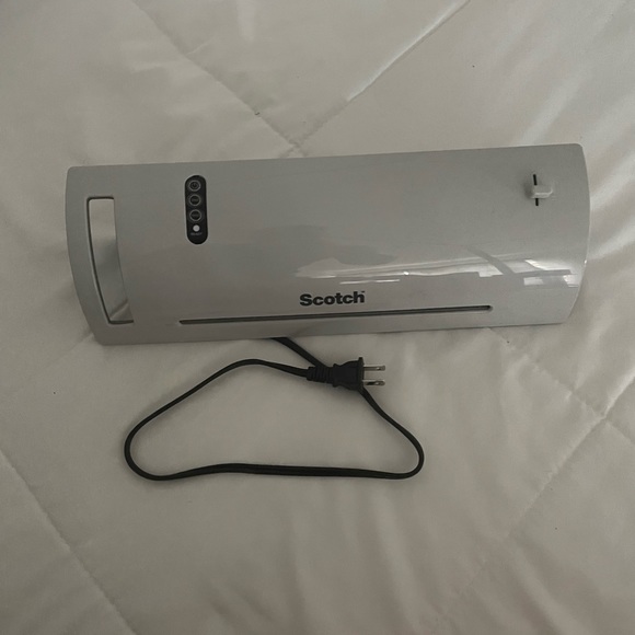 Thermal Laminator in perfect conditions.Like new - Picture 2 of 3